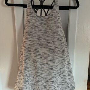 Lululemon workout top